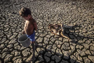 'Fome aguda' atingiu 295 milhões de pessoas em 2024 por causa de conflitos e crise climática