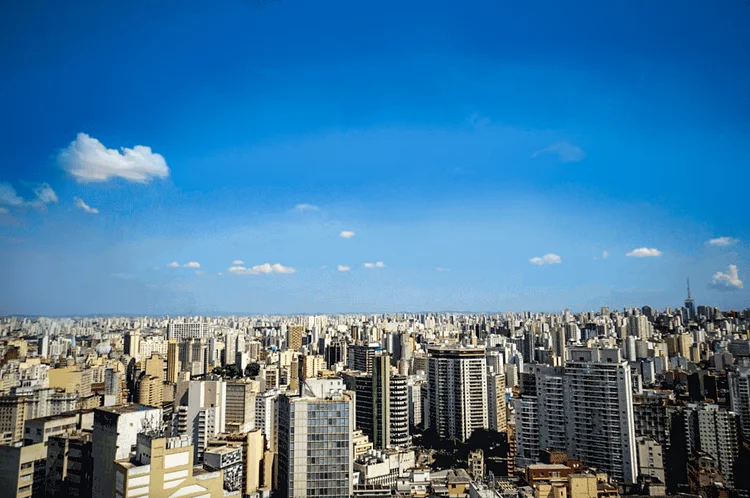 Para entrar em vigor, a proposta precisa ser aprovada em mais uma votação e, depois, ser sancionada por Covas (NurPhoto/Getty Images)