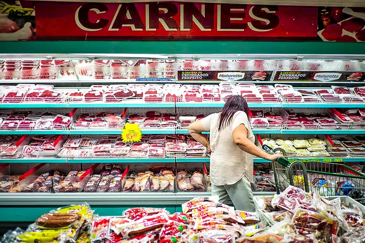 Supermercados: na popularidade, os melhores foram Extra, Carrefour, DIA, Assaí e Pão de Açúcar, nessa ordem (Victor Moriyama/Bloomberg/Getty Images)