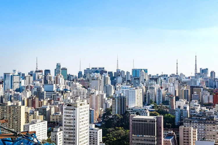 Vista aérea da cidade de São Paulo: fundos imobiliários podem investir em edifícios | Foto: Germano Lüders/EXAME (Germano Lüders/Exame)