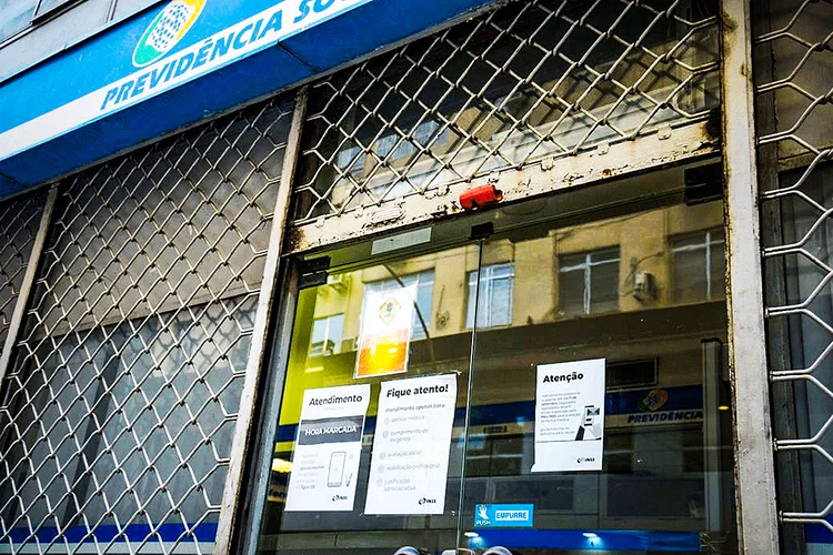 INSS: Com a medida, o INSS terá dez meses, a partir da data de aniversário do beneficiário, para comprovar que o titular está vivo (Tomaz Silva/Agência Brasil)