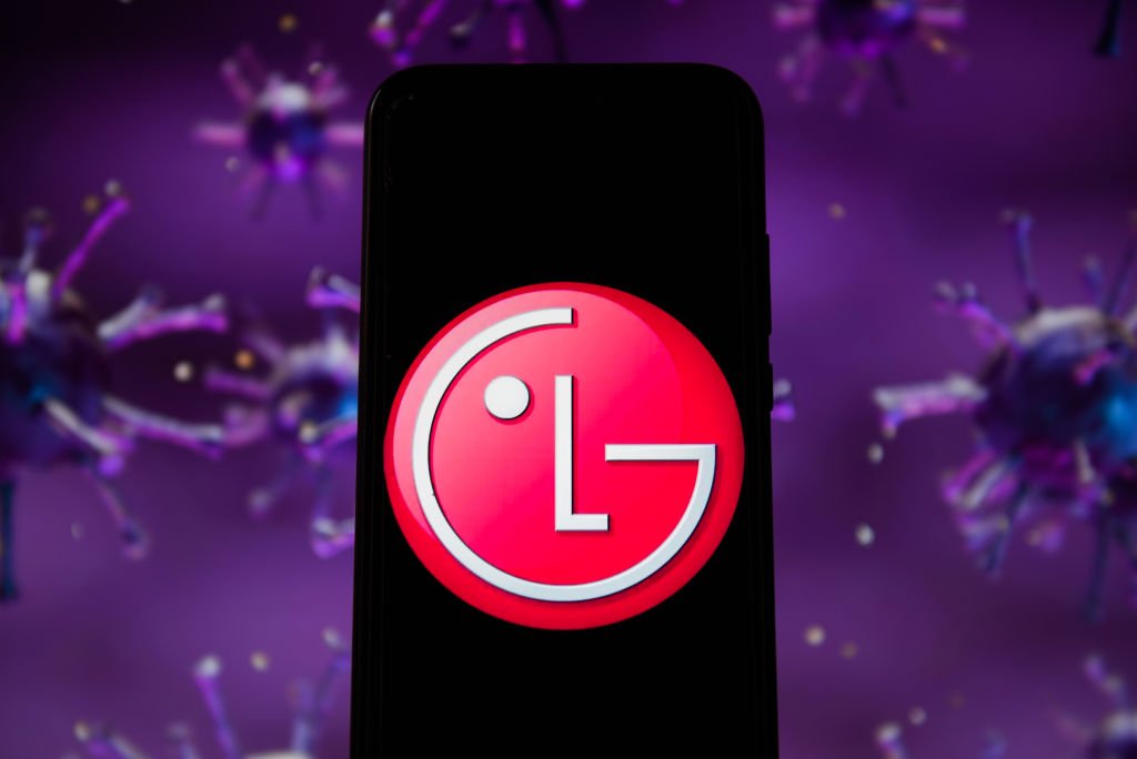 Logotipo da LG: a fabricante sul-coreana terá nova linha de smartphones com formatos inovadores (Omar Marques/SOPA Images/LightRocket/Getty Images)