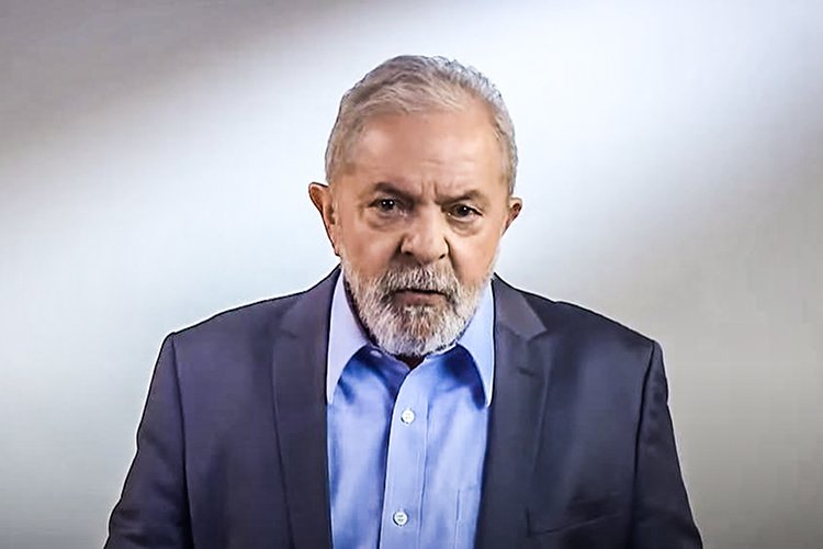 Vacinação é dever do Estado, diz Lula em carta aberta