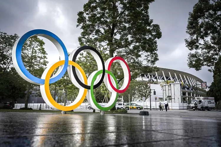 Anéis olímpicos em Tóquio. (Kyodo News/Getty Images)