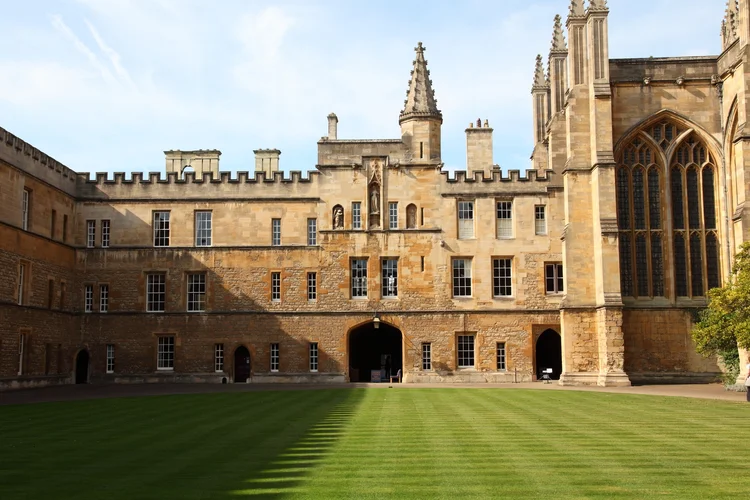 Universidade de Oxford, no Reino Unido: ministro da Saúde disse que talvez os estudantes não poderão ir passar o Natal em casa para evitar a transmissão da doença (Getty Image/Getty Images)