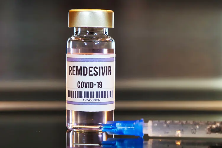 Remdesivir: o remédio foi um dos utilizados para tratar o presidente americano, Donald Trump, após sua infecção pelo coronavírus (Bernard Chantal/Getty Images)