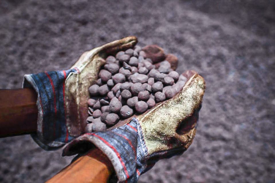 Minério de ferro: China, maior consumidor mundial de minério e aço, avalia mais medidas de resgate ao setor imobiliário (Beawiharta/Reuters)