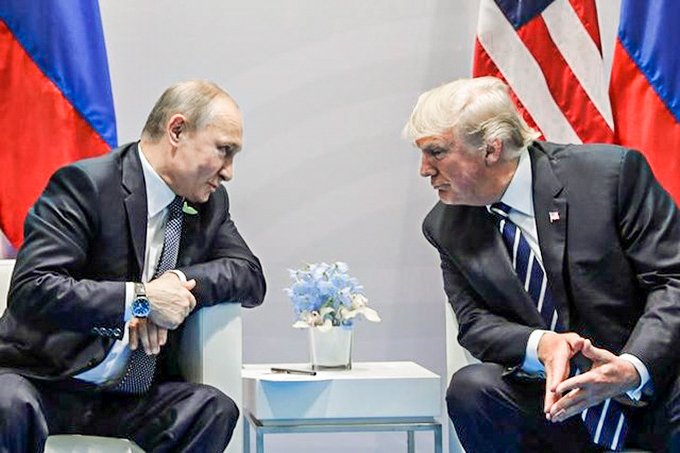 Putin e Trump: tratado vence em fevereiro de 2021 (Carlos Barria/Reuters)