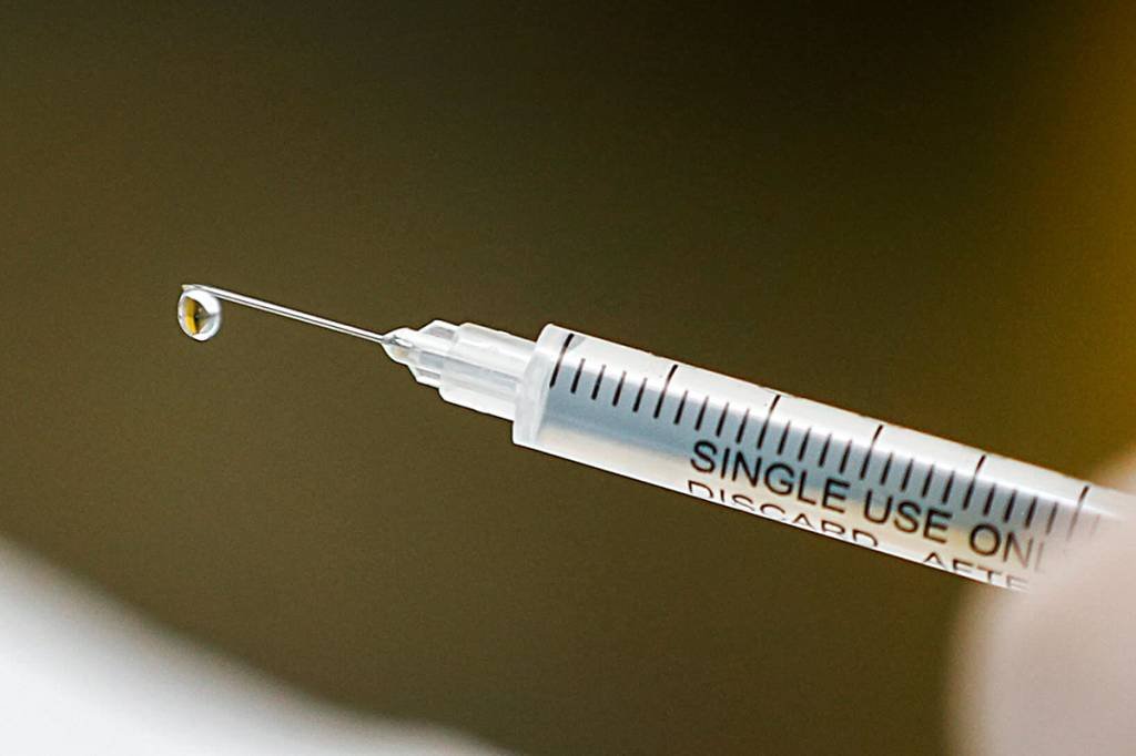 Anvisa confirma suspensão de teste da vacina da Johnson & Johnson