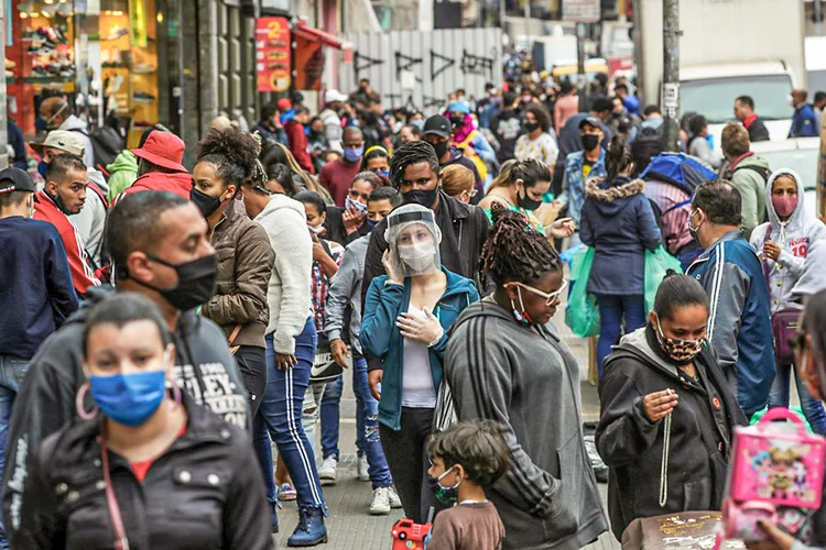 26,2% dos paulistanos adultos já foram infectados pelo coronavírus; pretos e pardos e mais pobres são os mais atingidos (Amanda Perobelli/Reuters)