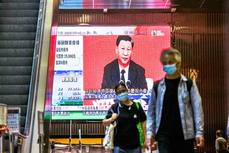 Pronunciamento de Xi Jinping: se mantiver ritmo de crescimento, PIB da China deve ultrapassar o dos Estados Unidos (Roy Liu/Bloomberg)