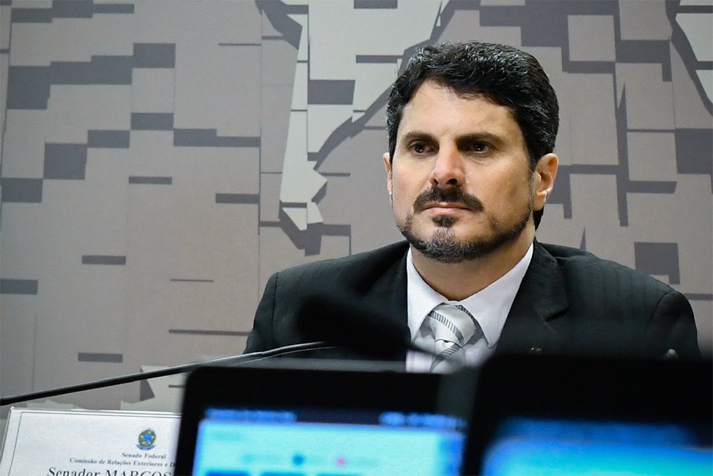 Do Val declarou que apenas Bolsonaro e Daniel Silveira estavam presentes na reunião (Senado Federal/Divulgação)