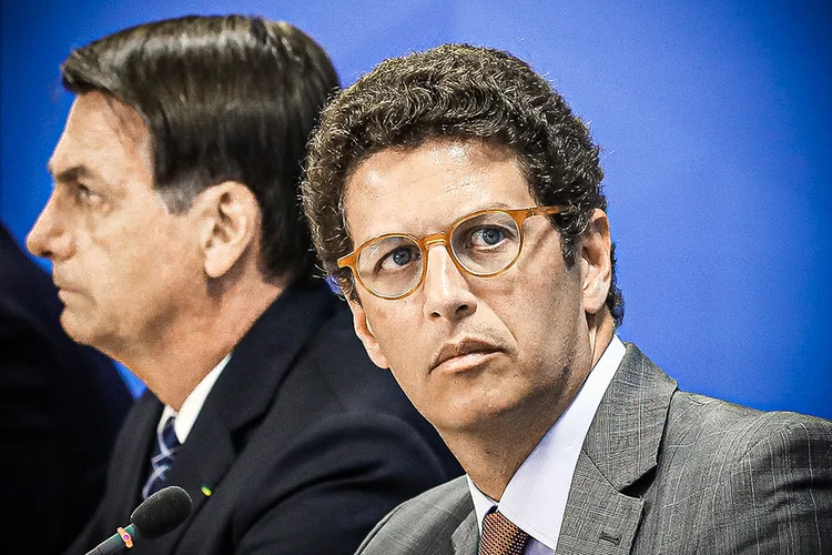 (Brasília - DF, 01/08/2019) Presidente da República, Jair Bolsonaro durante coletiva com a imprensa com o Ministro de Estado do Meio Ambiente, Ricardo Salles, Ministro de Estado das Relações Exteriores, Ernesto Araújo e Ministro de Estado do Gabinete de Segurança Institucional, General Augusto Heleno. rFoto: Marcos Corrêa/PR (Marcos Corrêa/PR/Flickr)