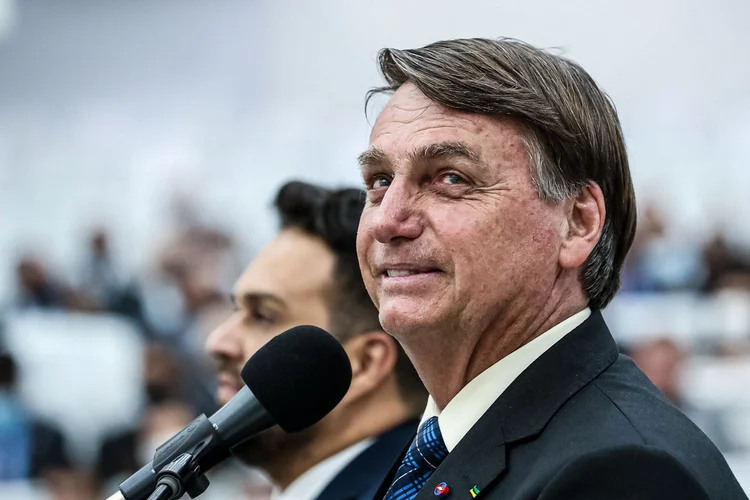 "Eu sei que isso não é virtude, é obrigação", disse Bolsonaro em cerimônia no Palácio do Planalto (Marcos Corrêa/PR/Divulgação)