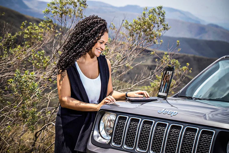 Os carros da Fiat, Jeep e Ram no Brasil terão plataforma de conectividade em parceria com a TIM (Leo Lara/FCA/Divulgação)