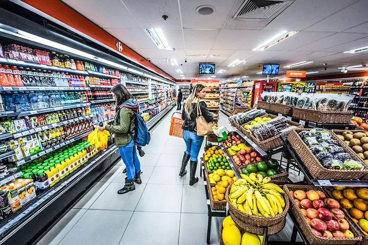 Supermercados: a inflação ganhou fôlego em outubro, como já se previa e sabia (Germano Lüders/Exame)