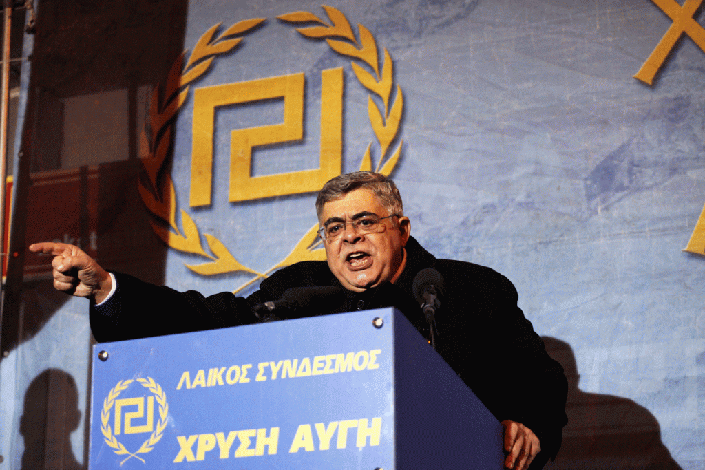 Líder de partido neonazista da Grécia é condenado a 13 anos de prisão