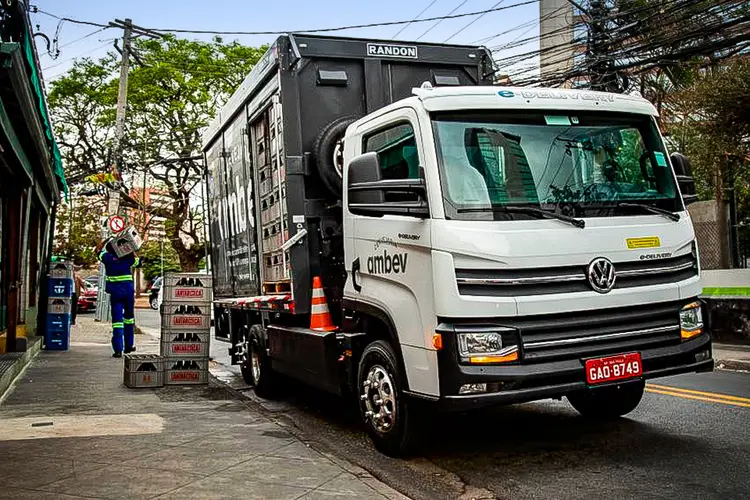 Caminhão da Volkswagen: primeiro 100% elétrico a ser produzido em série no Brasil (Volkswagen Caminhões e Ônibus/Divulgação)