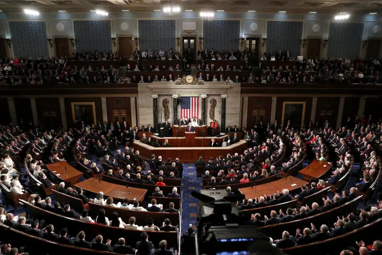 EUA: "Sem shutdown do governo, sem cortes em programas vitais", disse o líder da maioria no Senado (Mark Wilson/Getty Images)