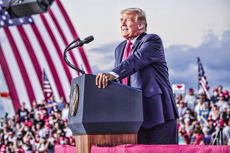 Donald Trump vota na Flórida (Saul Loeb/AFP)