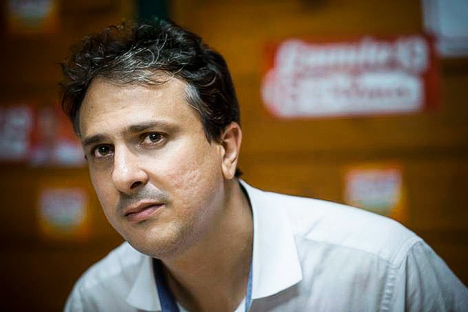Camilo Santana: Professor e político filiado ao PT, Santana tem extensa carreira no poder público (Agência Brasil/Agência Brasil)