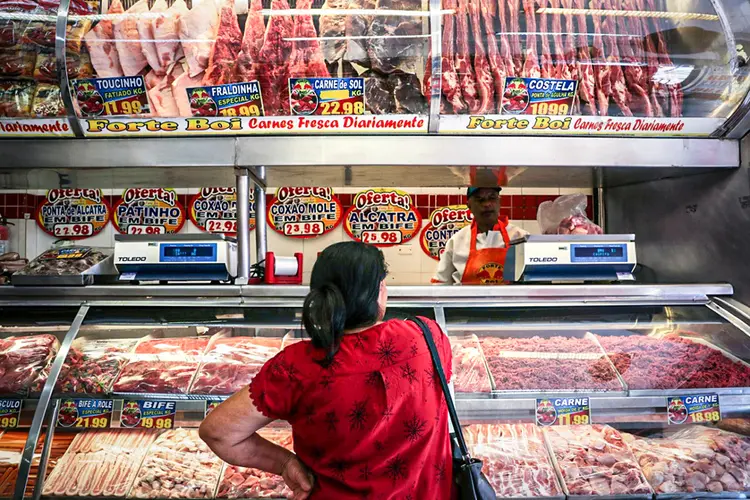 Carne, transporte e energia: tudo que deve ficar (ainda) mais caro em 2021 (Amanda Perobelli/Reuters)