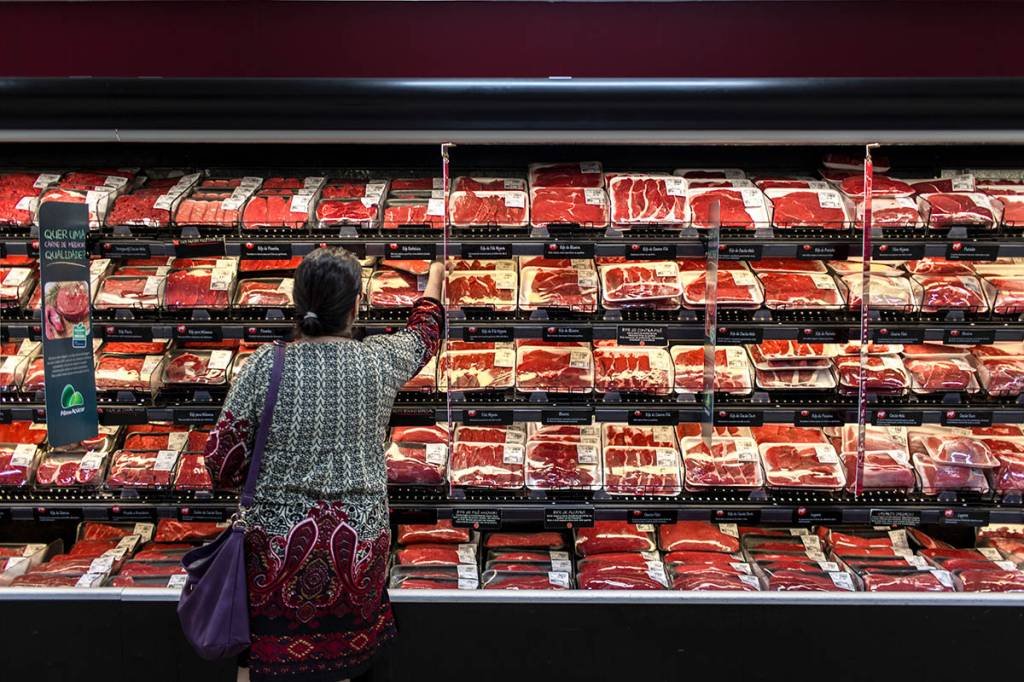 Brasil exporta menos carne, mas registra aumento de faturamento