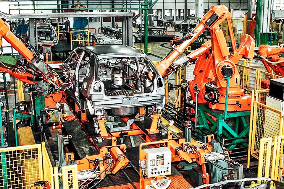 Montadoras deixarão de fabricar entre 240 mil e 280 mil veículos no Brasil