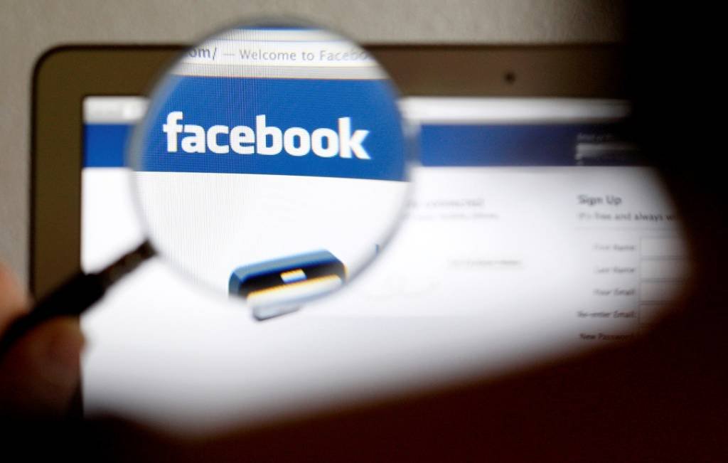 Facebook promete excluir informações falsas sobre as eleições americanas