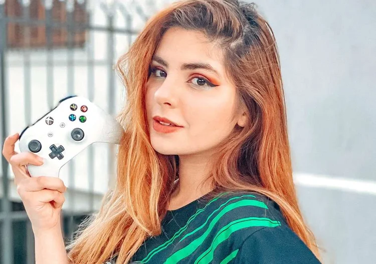 Isadora Basile: Assédios e ameaças levaram à demissão da apresentadora do Xbox no Brasil (Divulgação/Divulgação)