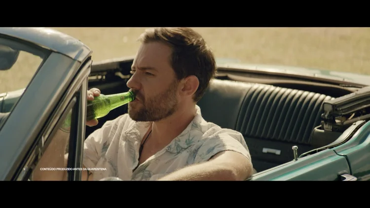 Heineken: campanha mostra outras ocasiões de consumo da cerveja sem álcool (Heineken/ Publicis/Reprodução)