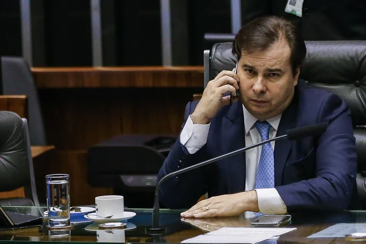 O presidente da Câmara dos Deputados, Rodrigo Maia, reclama de obstrução de deputados da base governista (José Cruz/Agência Brasil)