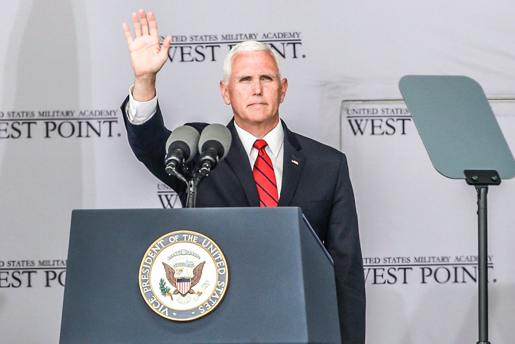 Mike Pence participará da posse de Biden