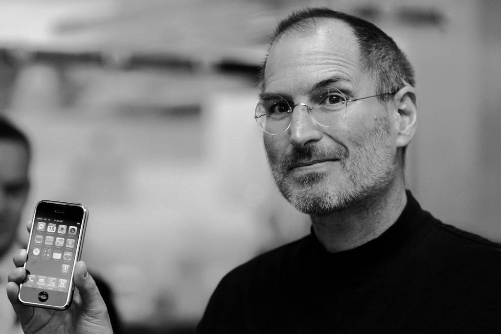 Steve Jobs: há 13 anos o primeiro iPhone era lançado (Bloomberg / Colaborador/Getty Images)