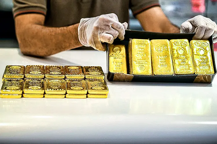 Ouro: preços recordes do metal ajudam países produtores durante a crise do coronavírus (AFP/AFP)