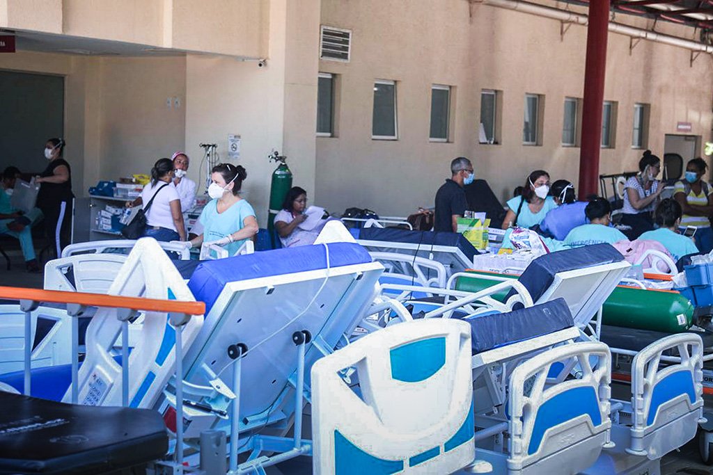 Incêndio no Hospital de Bonsucesso deixa 2 mortos; ambos tinham covid-19