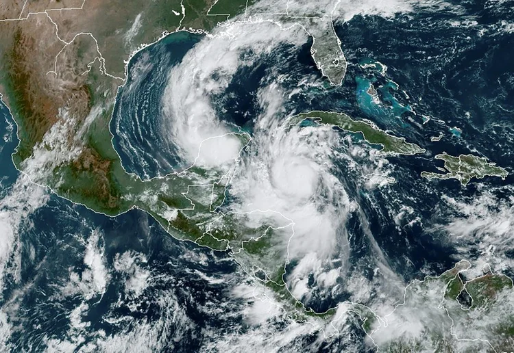Imagem de satélite do furacão Delta (AFP/AFP)