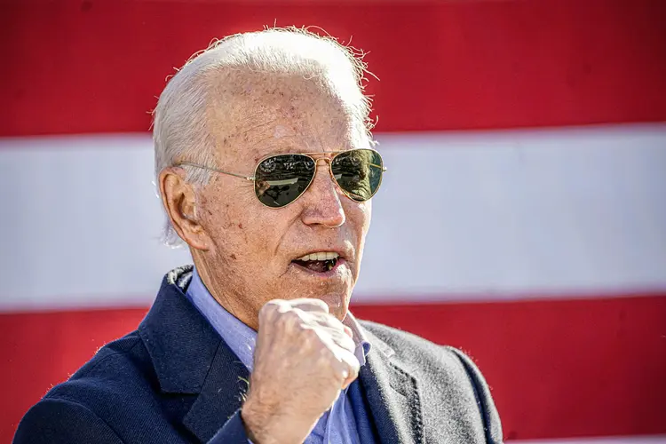 Joe Biden: candidato democrata pode vencer eleições nesta sexta (Kevin Lamarque/Reuters)
