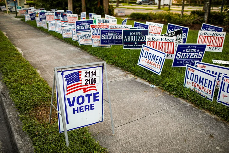 Eleições americanas: Biden lidera a corrida, mas Trump tem chances de vencer.  (Marco Bello/Reuters)