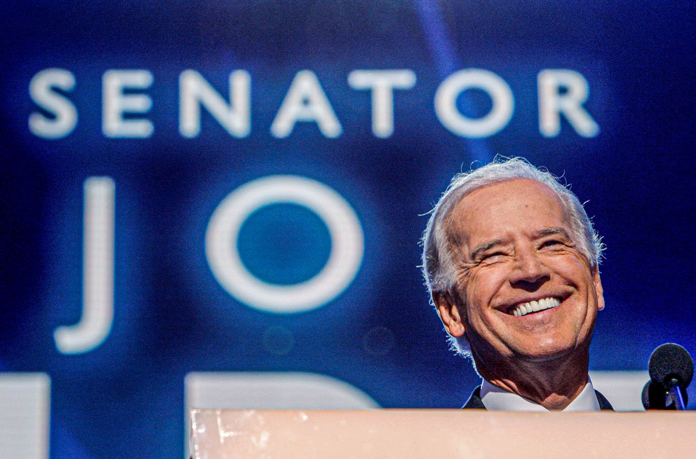 Agora é oficial: colégio eleitoral confirma Biden como presidente