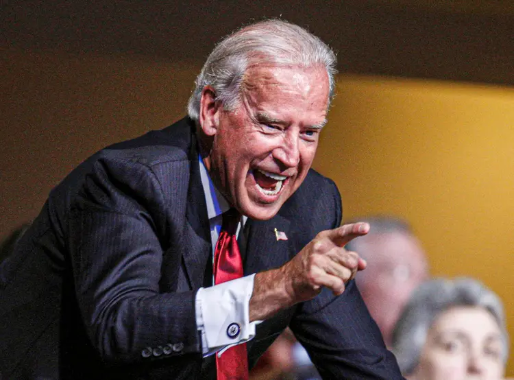 Joe Biden: presidente eleito deve anunciar nomes do gabinete nesta terça-feira (Mike Segar/Reuters)