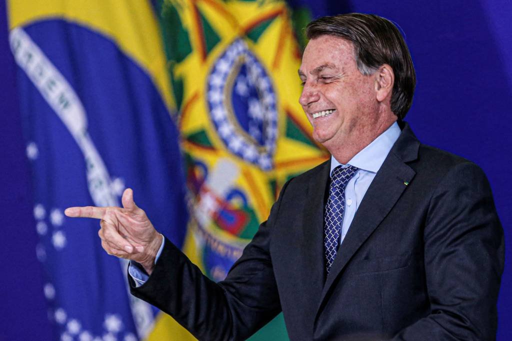 Aprovação de Bolsonaro permanece no seu melhor nível, aponta Datafolha