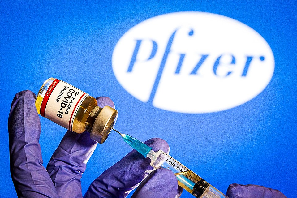 Pfizer testa vacina contra pneumonia junto com 3ª dose contra covid-19