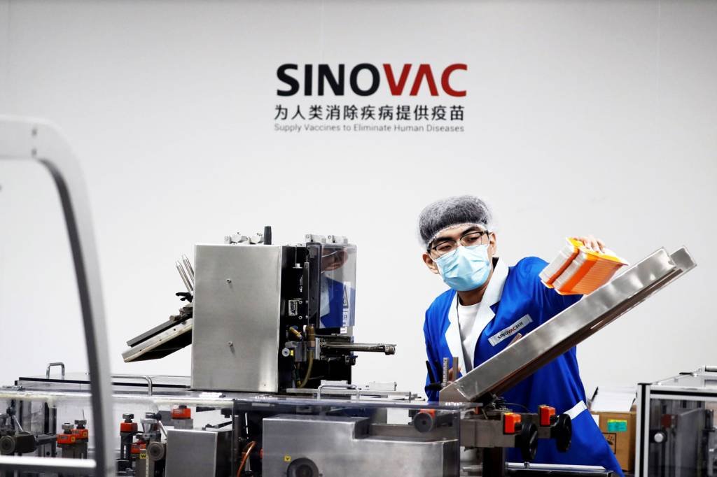 Missão da Anvisa vai inspecionar fábricas de vacinas na China