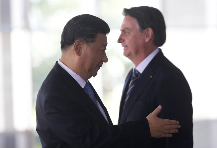 Bolsonaro e Xi: Ao abrir seu discurso com uma fala de improviso, Bolsonaro citou rapidamente que o Brasil estava "em sintonia" com o restante dos países na busca de uma vacina para a Covid-19 "segura e eficaz" (Adriano Machado/Reuters)