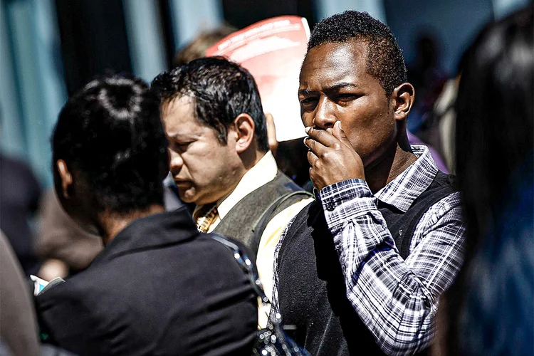 EUA: aumento de casos aumento em meio a disparada de casos de covid-19 (Robert Galbraith/Reuters)