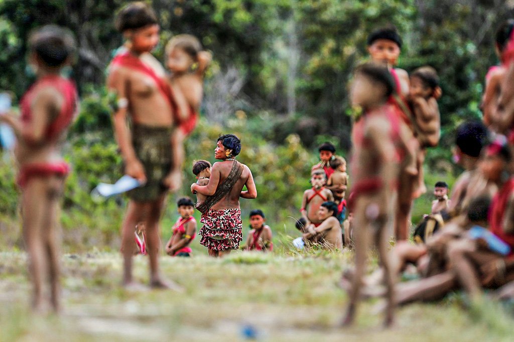 Indígenas ianomamis em Alto Alegre (Adriano Machado/Reuters)