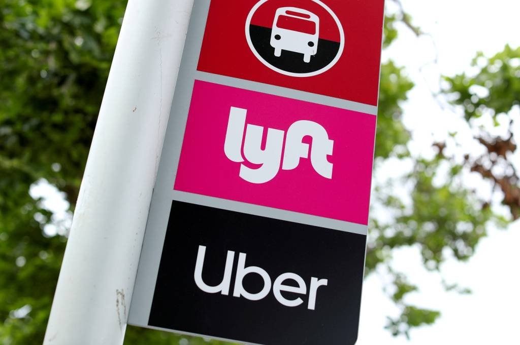 Uber e Lyft vencem contrato de transporte do governo dos EUA