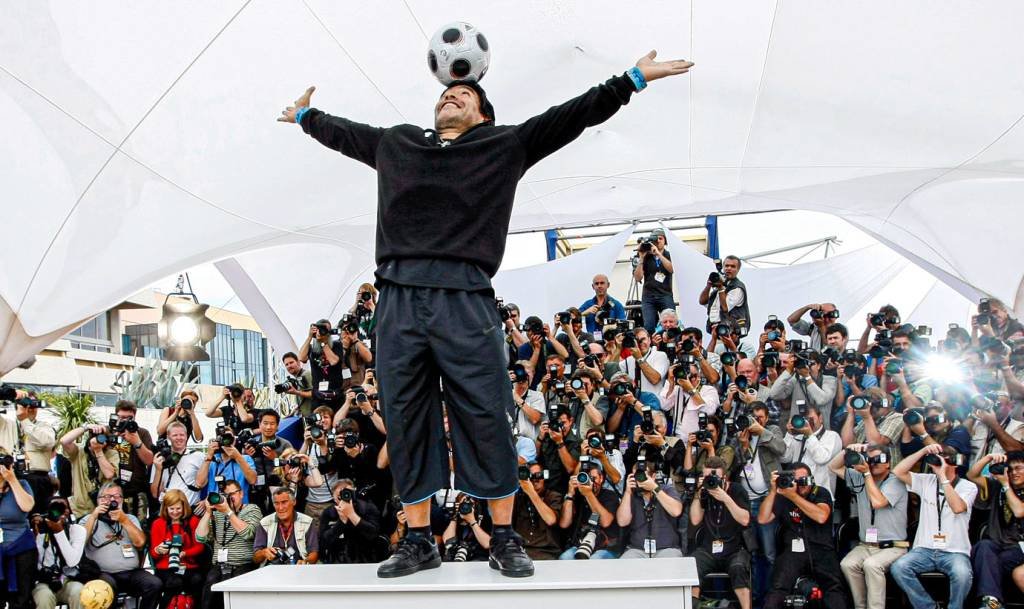 Maradona: ídolo argentino é homenageado nas redes sociais (Eric Gaillard/Reuters)