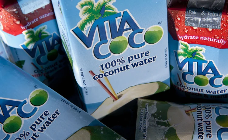 Garrafas da Vita Coco clicadas nos Estados Unidos  (Andrew Harrer/Bloomberg)